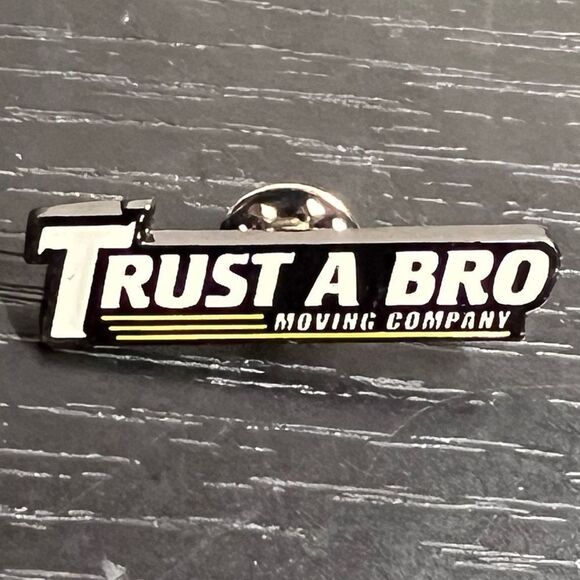 Funko POP! Marvel Collector Corps “Hawkeye” Trust a Bro Moving Company Pin - Picture 1 of 4